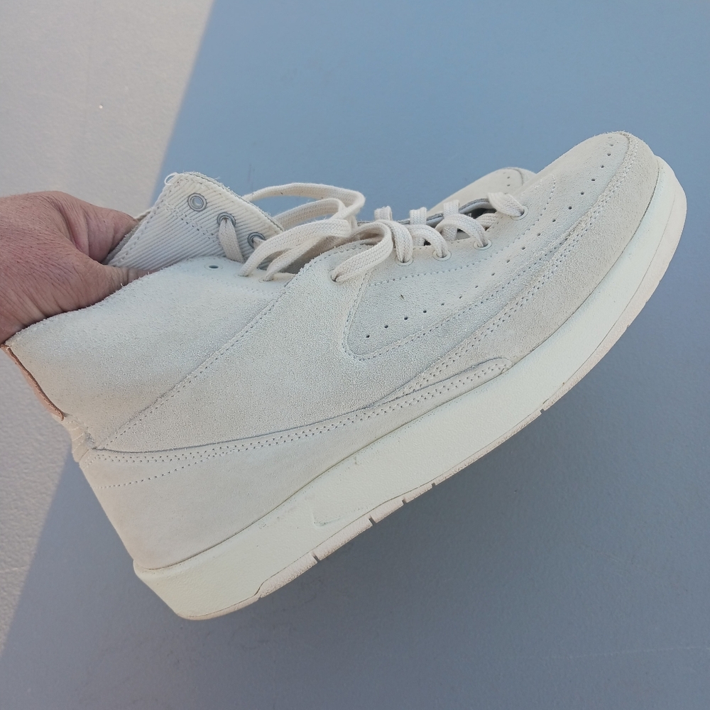 ⚫️ Black Friday Jordan 2 Retro Decon Streetwear Shoes Size 10 Men/11.5 Women - Picture 5 of 10